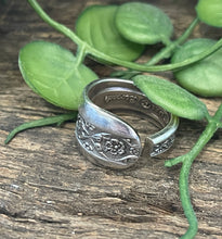 Load image into Gallery viewer, Stunning detailed upcycled repurposed silver-plated ring made from vintage cutlery M Size P-P1/2 approx