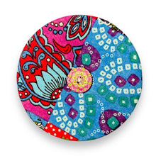 Load image into Gallery viewer, Upcycled double sided round padded playing card holder for kids or adults COLOURFUL FEATHERS
