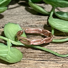 Load image into Gallery viewer, Gorgeous upcycled repurposed twisted copper ring Size Z-Z1/2 approx
