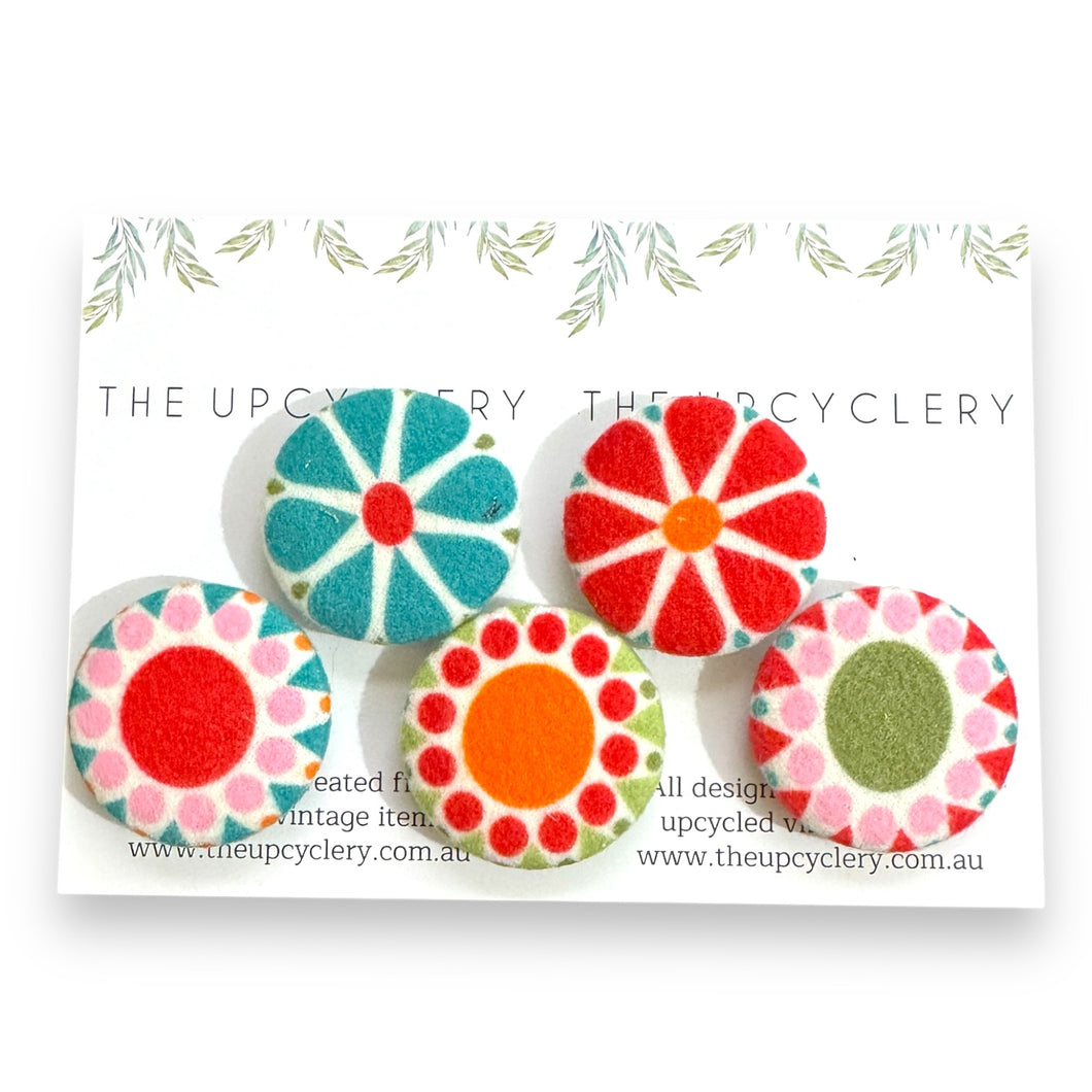 Upcycled fabric covered fridge magnet set of 5 - FLOWER POWER