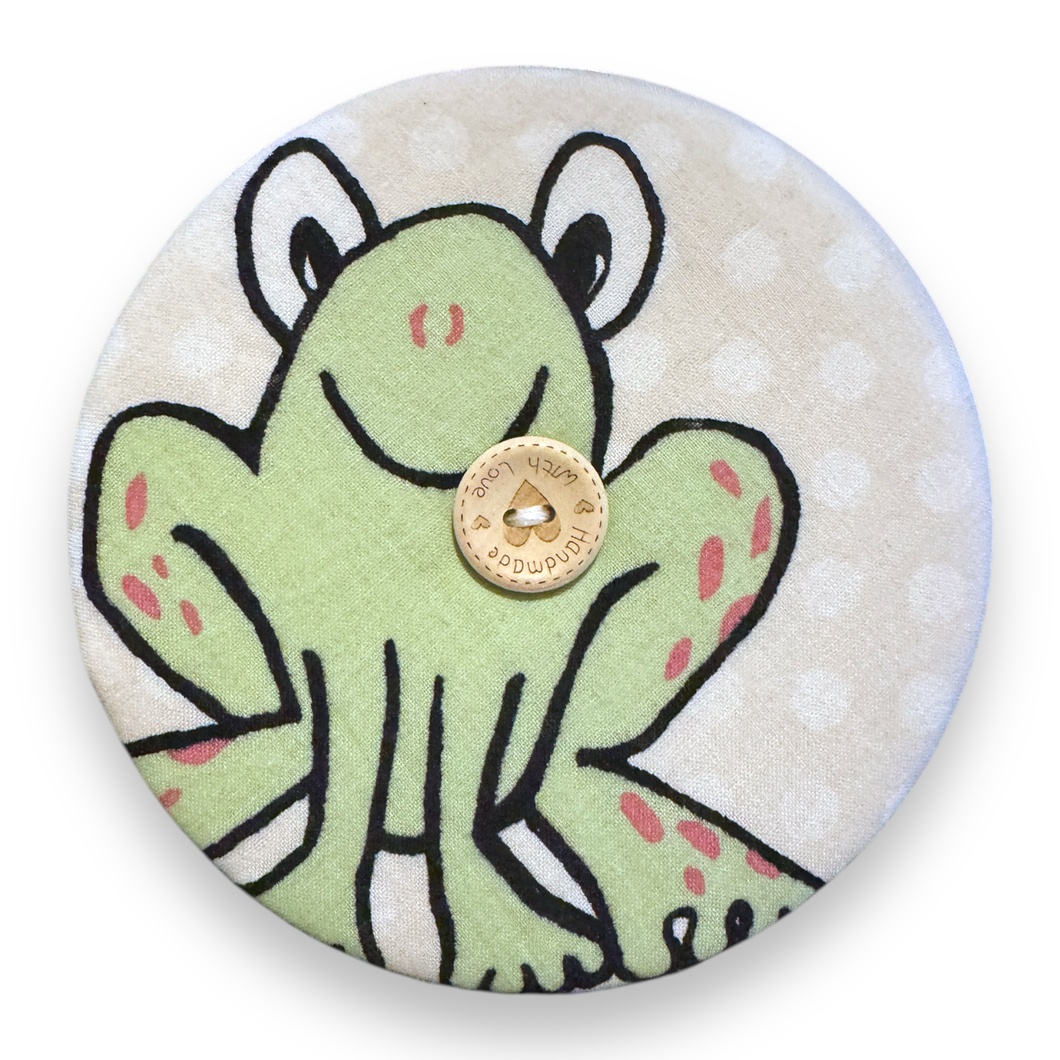 Upcycled double sided round padded playing card holder for kids or adults FROG