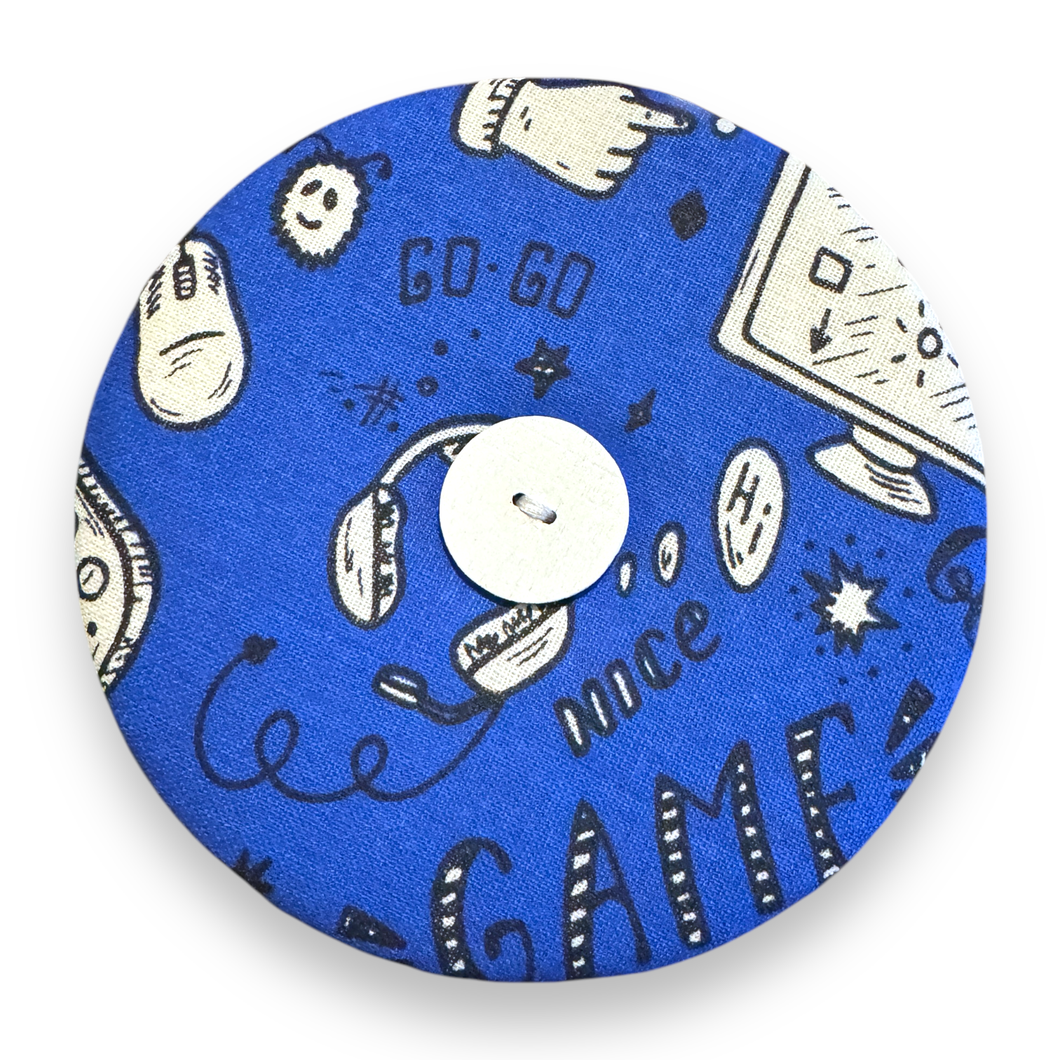 Upcycled double sided round padded playing card holder for kids or adults GAMER GULLS