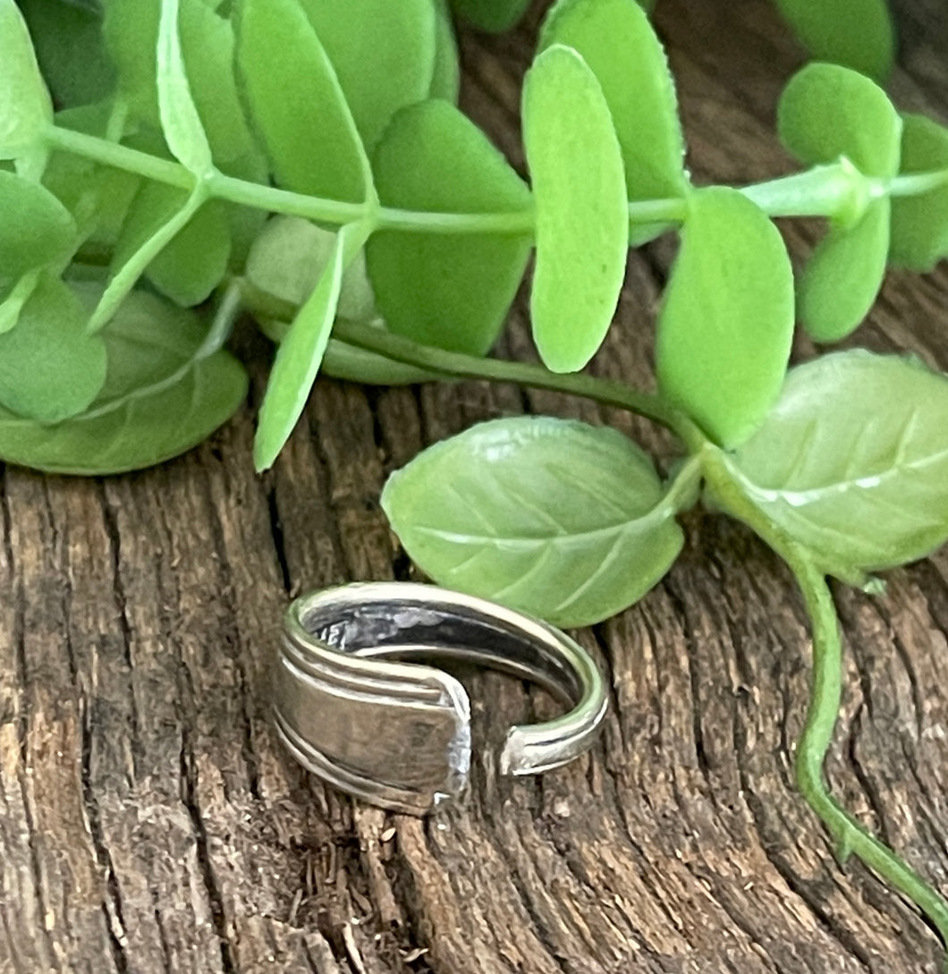 Gorgeous upcycled repurposed silver-plated ring made from vintage cutlery M Size Q-Q1/2 approx