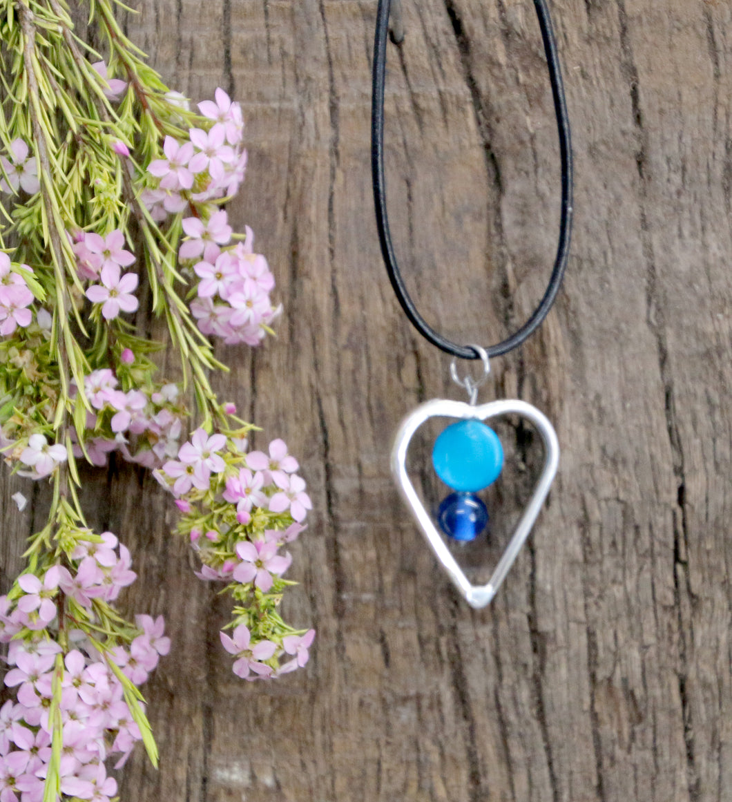 Beautiful heart upcycled repurposed silver plated pendant necklace made from vintage fork