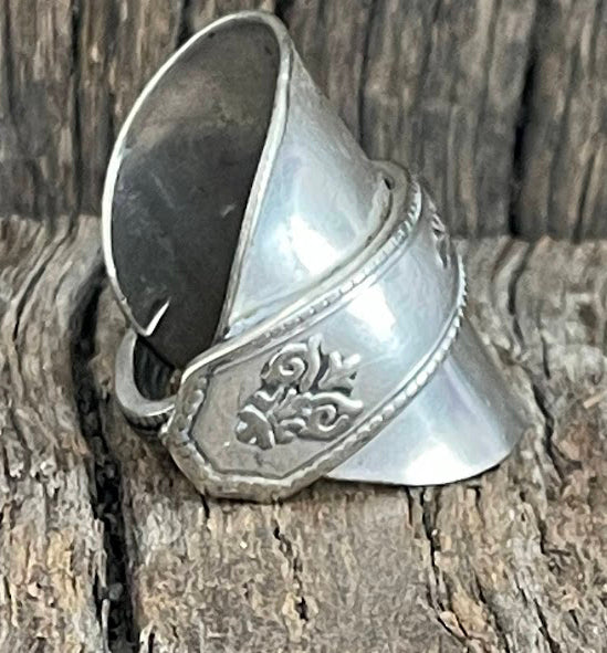 Eyecatching steampunk upcycled repurposed silver plated ring made from vintage spoon approx size Y Z